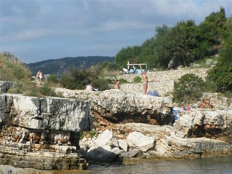 Polygon kles&aacute; o 8,69 % a přeprodan&eacute; podm&iacute;nky omezuj&iacute; potenci&aacute;l odrazu pobl&iacute;ž podpory na 0,0803 $: t&yacute;denn&iacute; zpr&aacute;va